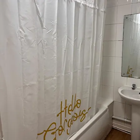 Lejlighed Two Bedrooms Apartment- Bec Chambers Ls *